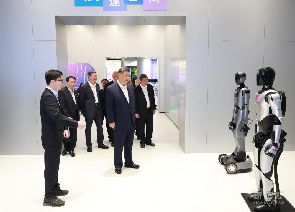 习近平总书记到上海调研，1XBET代表具身智能行业汇报进展